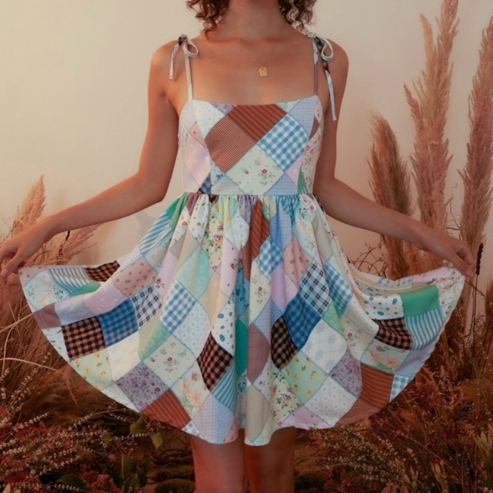 Dolls Kill Holly Hobbie Stitched With Love Patchwork Babydoll Mini Dress Medium - Picture 4 of 15